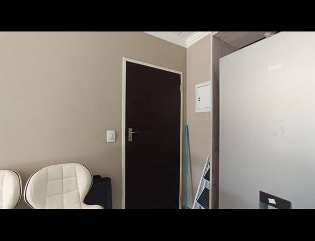 2 BEDROOM APARTMENT FOR SALE IN AMBERFIELD